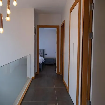 Havuzlu Lueks Yeni 4 Oda Villa Çeşme